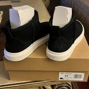 UGG W ALAMEDA MINI BOOT